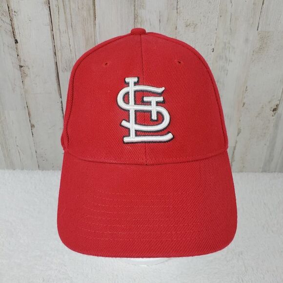 St. Louis Cardinals Velcro Baseball Cap Red OSFA - Picture 1 of 6